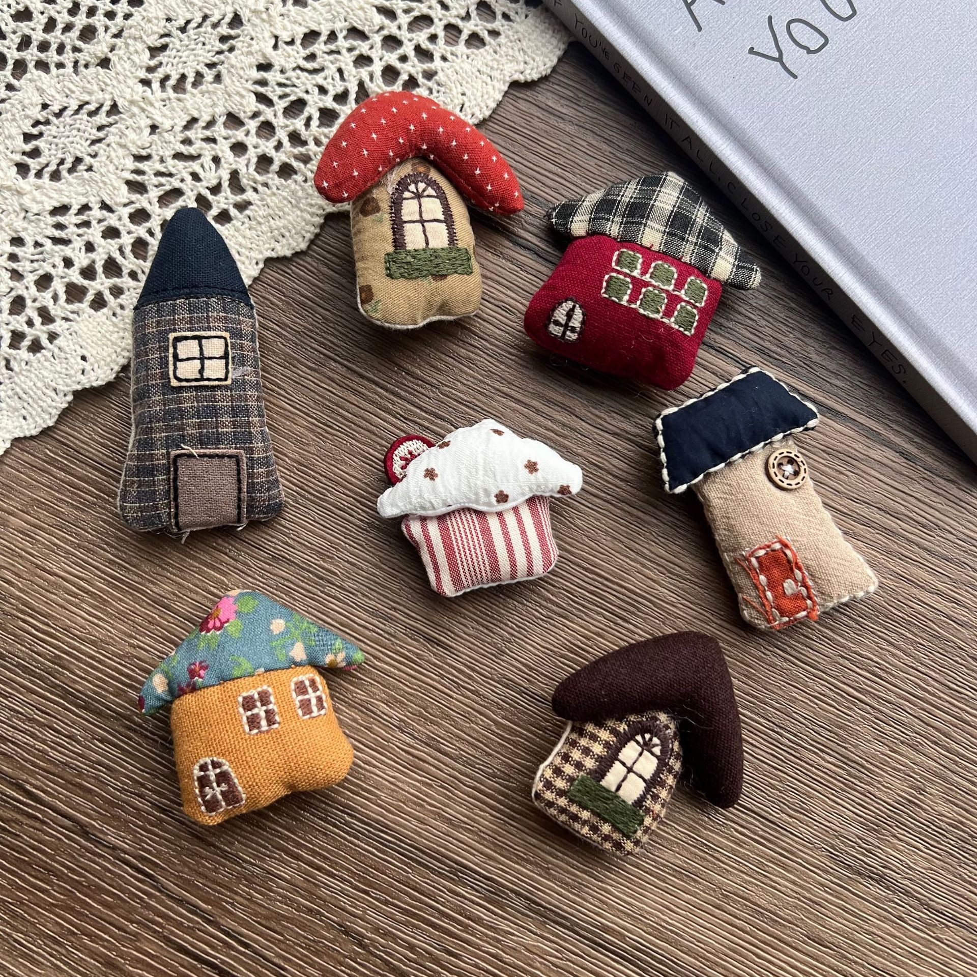 Stuffed Fabric Mushroom House  - Craft Embellishment recension och pris