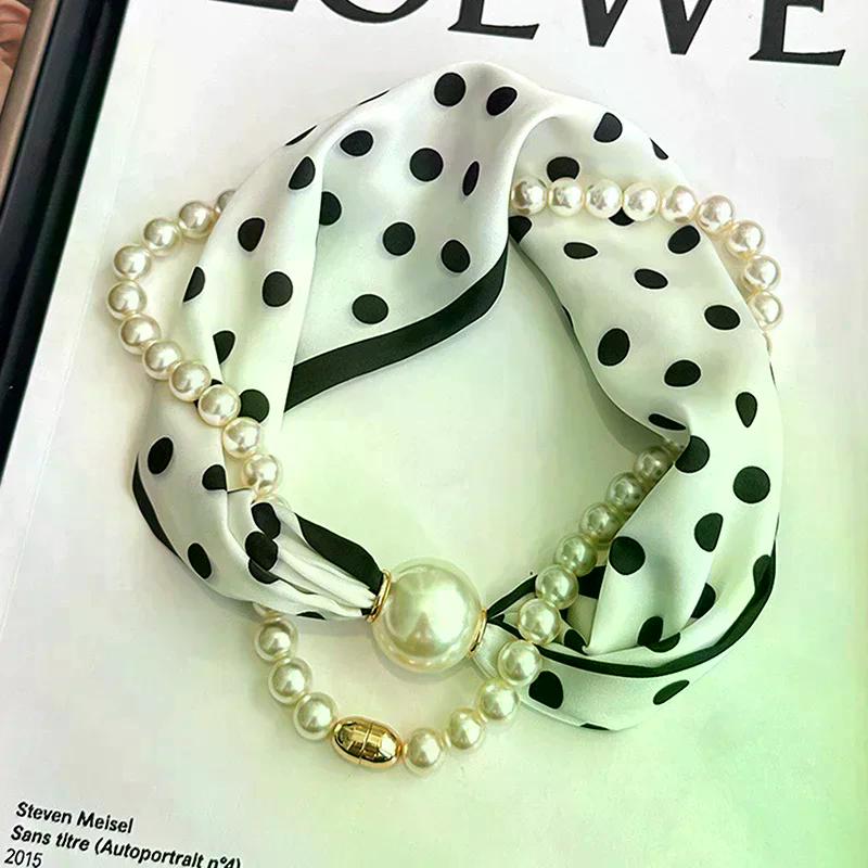 Magnetic Narrow Elegant Satins - Pearl Trim Chain recension och pris