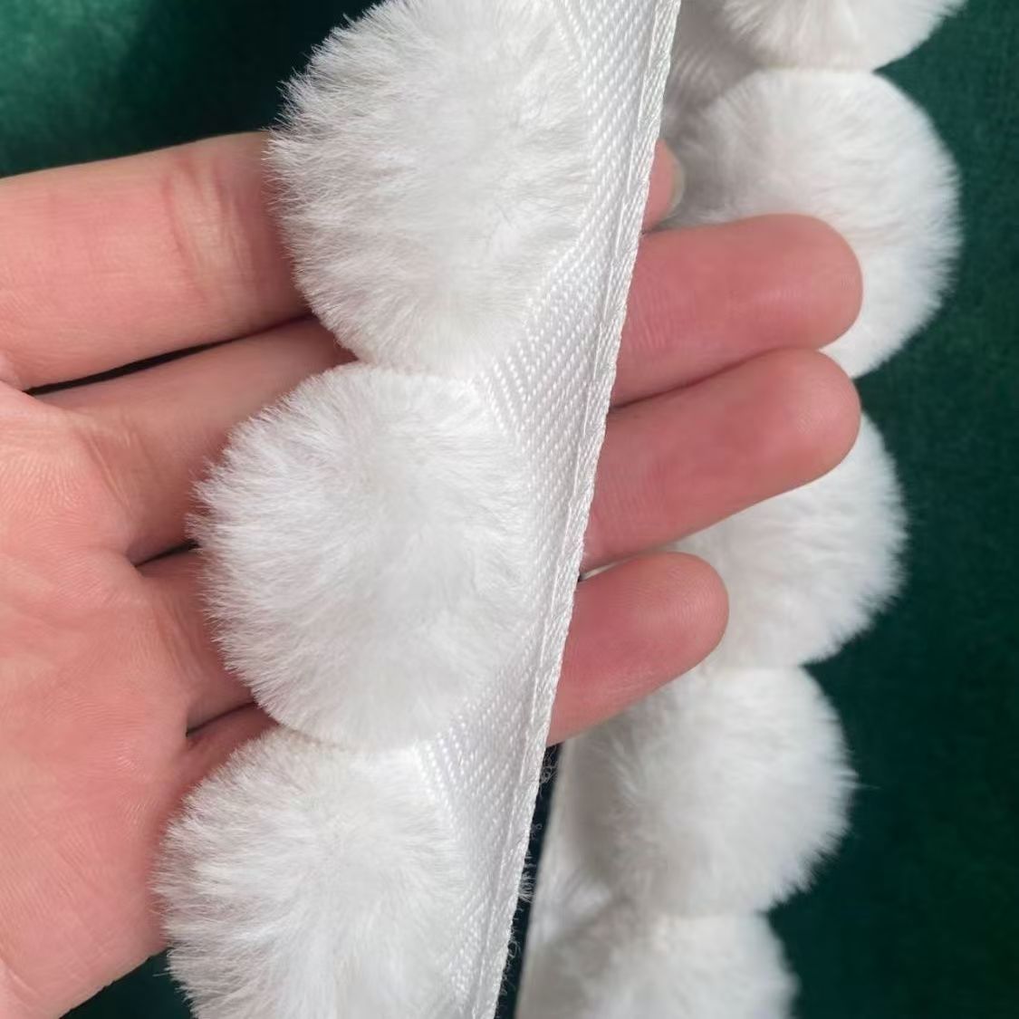 3cm Faux Rabbit Fur Pom Pom Ba - Fringe Ribbon Sewing recension och pris