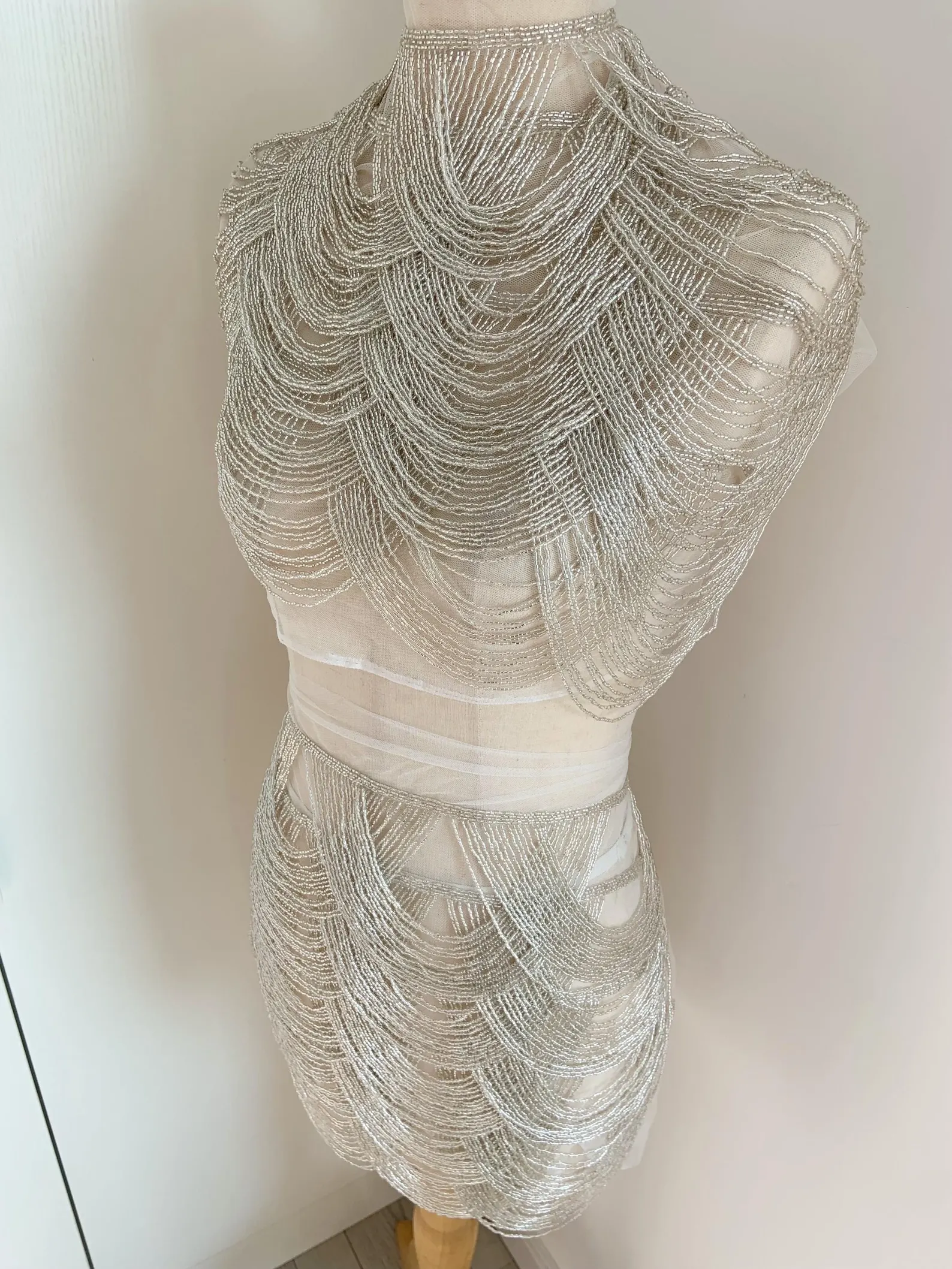 Silver Chains Cape Fabric, Bea - Beaded Trim Fringe recension och pris